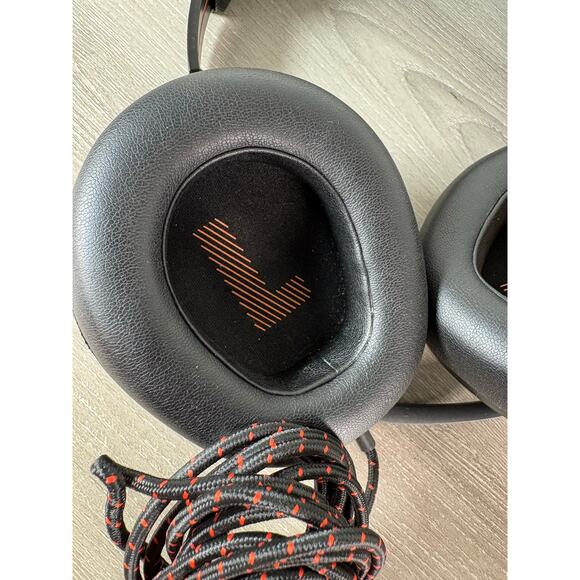 JBL Quantum Gaming Headset Quantum 400 Black Orange- EUC - Picture 6 of 6